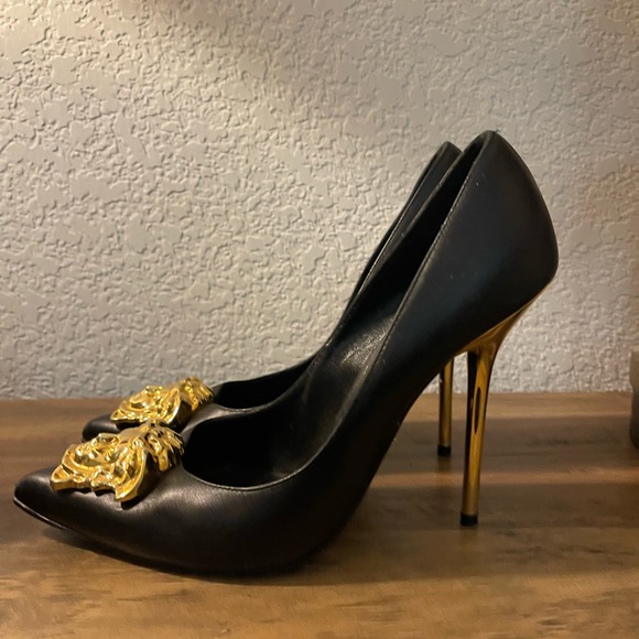 Versace Black Heels with Gold Medusa Accent - Picture 2 of 3